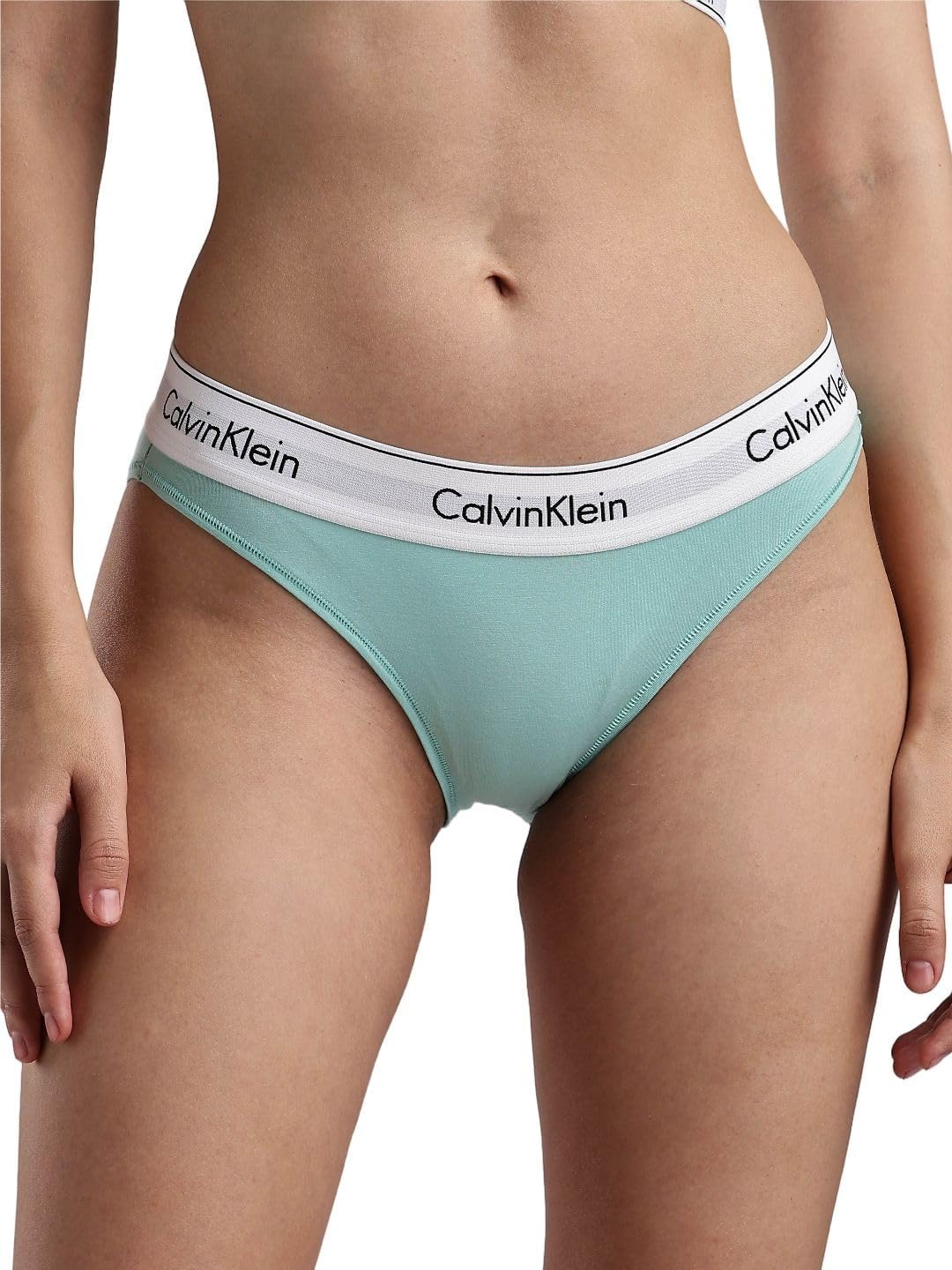 Calvin Klein нижнее белье женские современные хлопковые эластичные трусики-бикини, Beau Blue
Calvin Klein нижнее белье женские современные хлопковые эластичные трусики-бикини, Beau Blue