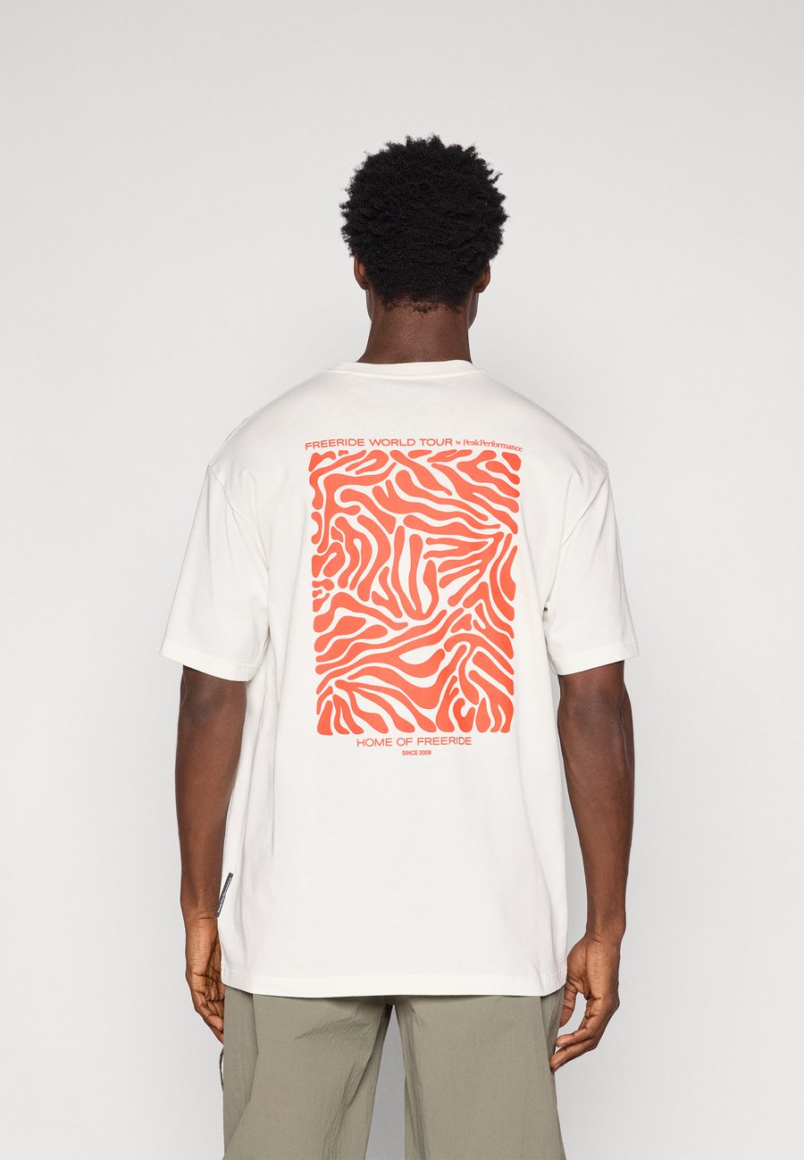 Футболка Peak Performance FWT ART TEE, Offwhite/Off-White
Футболка Peak Performance FWT ART TEE, Offwhite/Off-White