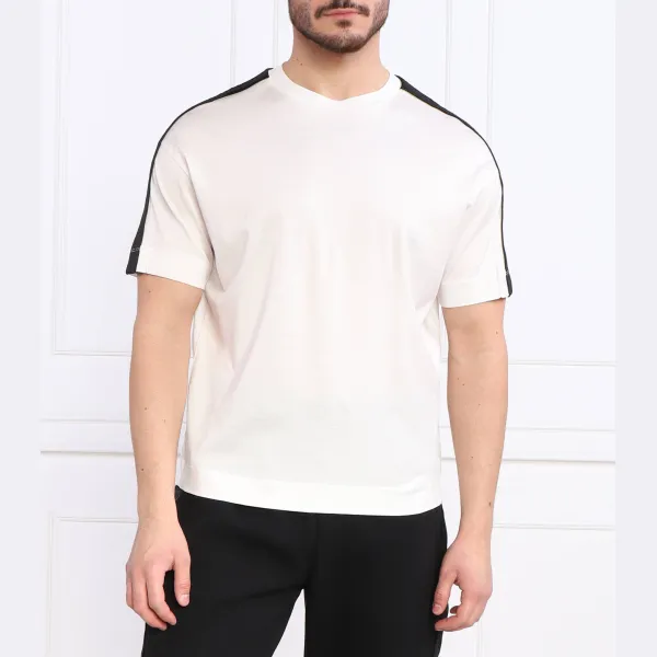 Футболка стандартного кроя Emporio Armani, белый 
Футболка стандартного кроя Emporio Armani, белый