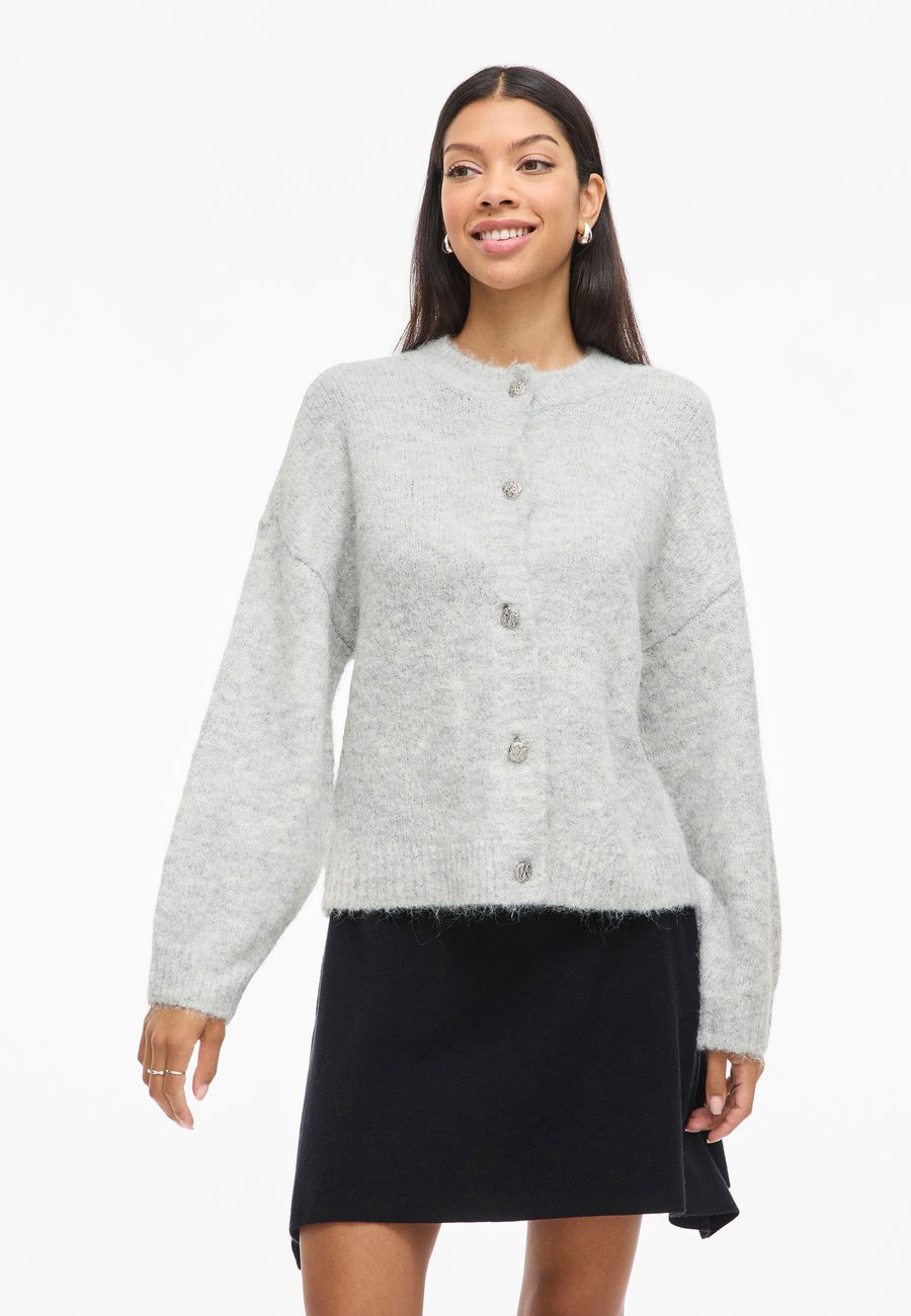 Кардиган VILA VIMARLEY BUTTON DETAIL, Light Grey Melange/Mottled Light Grey
Кардиган VILA VIMARLEY BUTTON DETAIL, Light Grey Melange/Mottled Light Grey