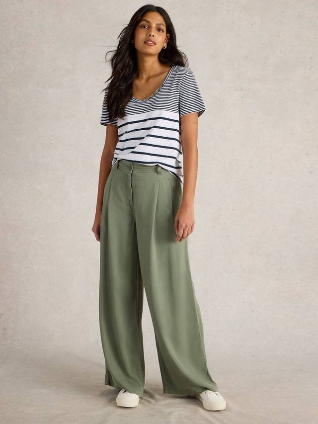 Футболка с застежкой в полоску nadia White Stuff, темно-синий/разноцветный
Футболка с застежкой в полоску nadia White Stuff, темно-синий/разноцветный