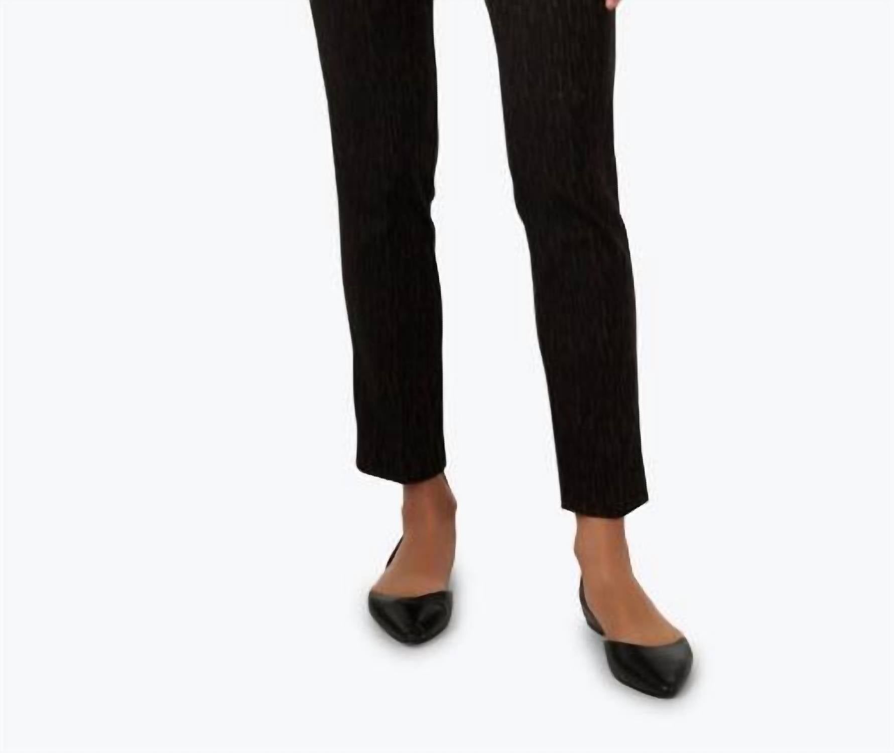 Штаны-накидки Woodcut в каштановом цвете Elliott Lauren, цвет chestnut
Штаны-накидки Woodcut в каштановом цвете Elliott Lauren, цвет chestnut