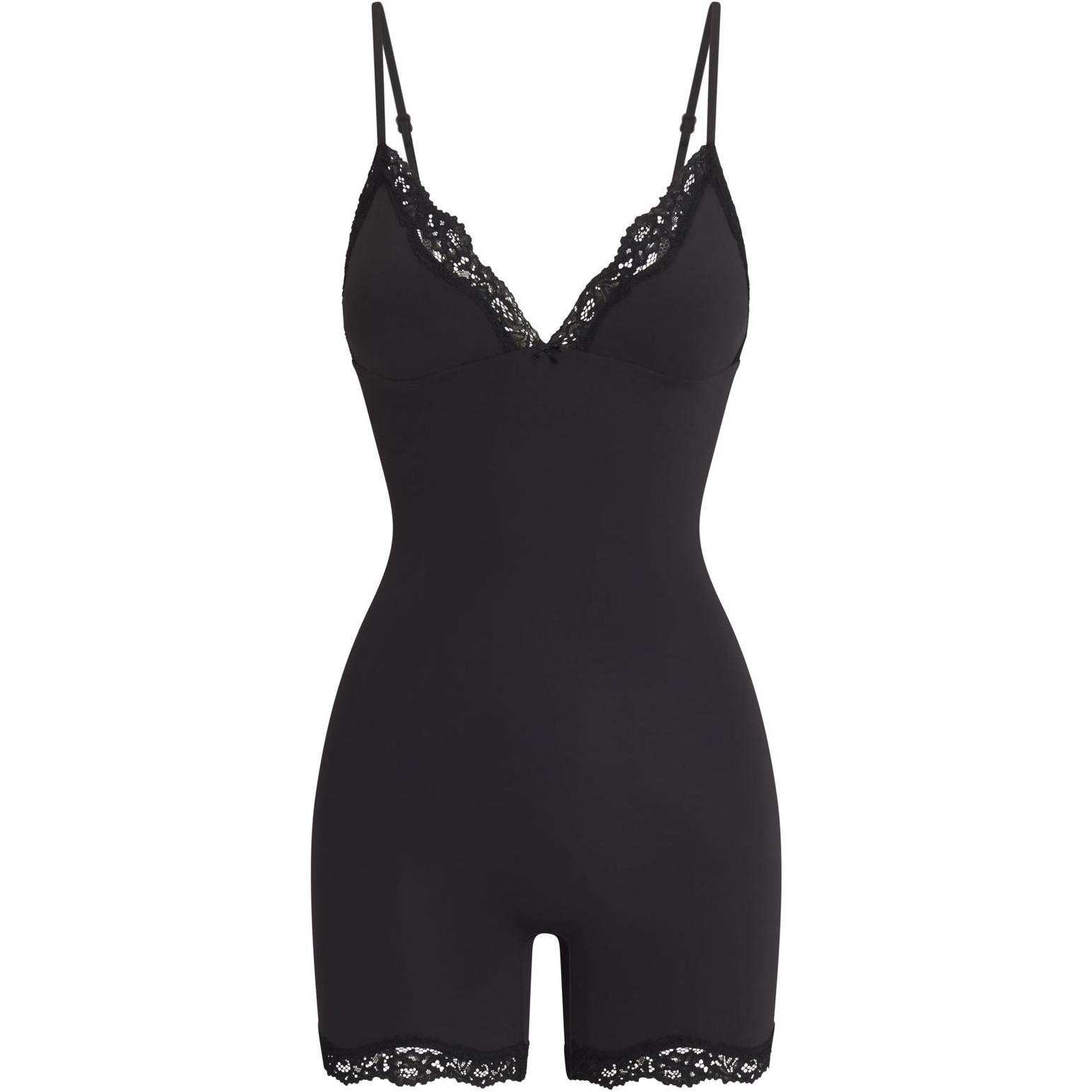 Комбинезон Fits Everybody Lace Triangle Skims, Onyx/Onyx
Комбинезон Fits Everybody Lace Triangle Skims, Onyx/Onyx