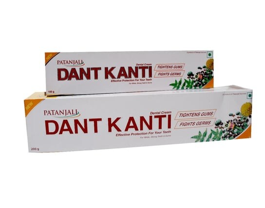 Зубная паста Patanjali Dant Kanti 100г.
Зубная паста Patanjali Dant Kanti 100г.