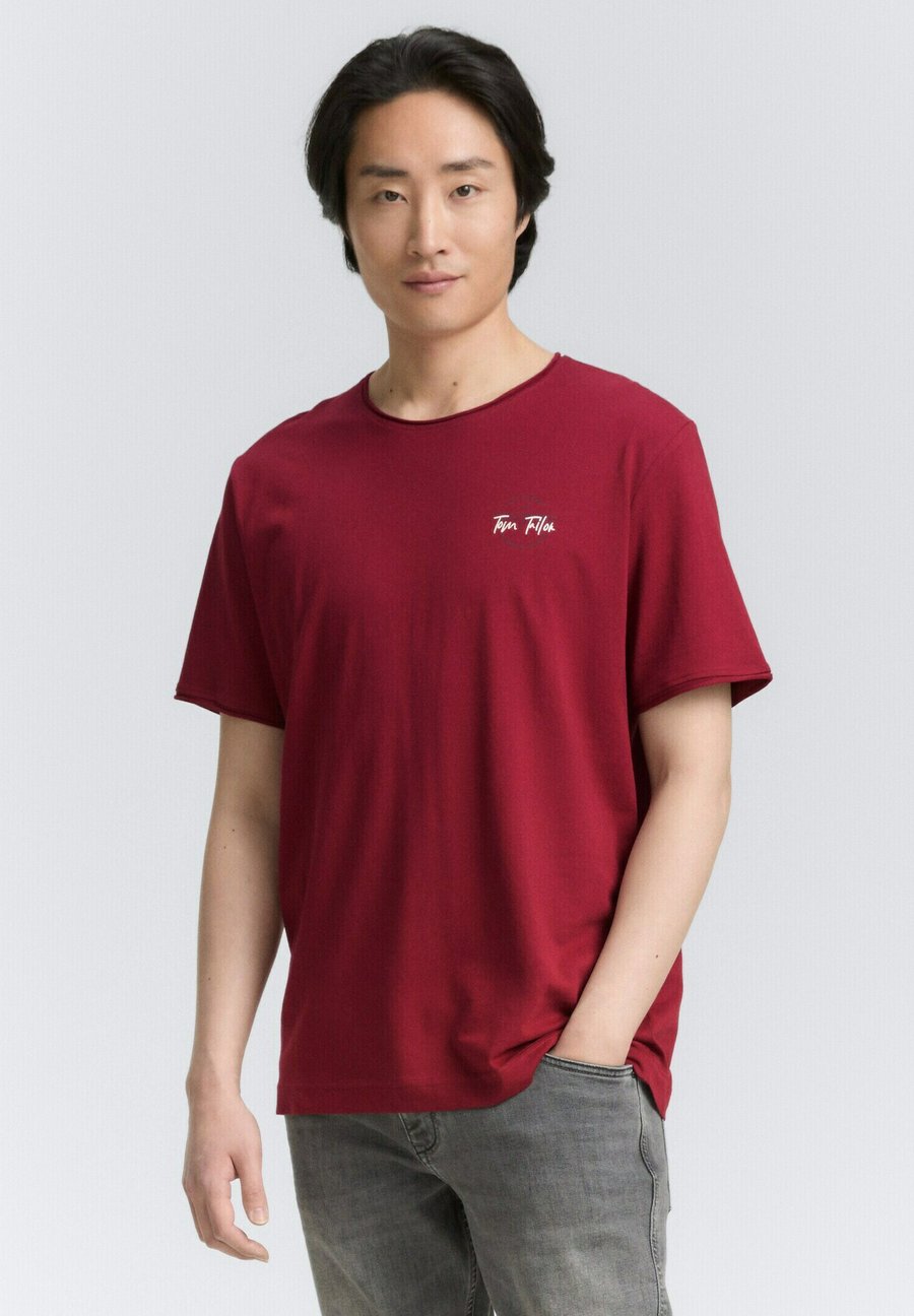 Футболка TOM TAILOR Basic T-shirt, Deep Red/Dark Red, Красный, Футболка TOM TAILOR Basic T-shirt, Deep Red/Dark Red
Футболка TOM TAILOR Basic T-shirt, Deep Red/Dark Red, Красный, Футболка TOM TAILOR Basic T-shirt, Deep Red/Dark Red