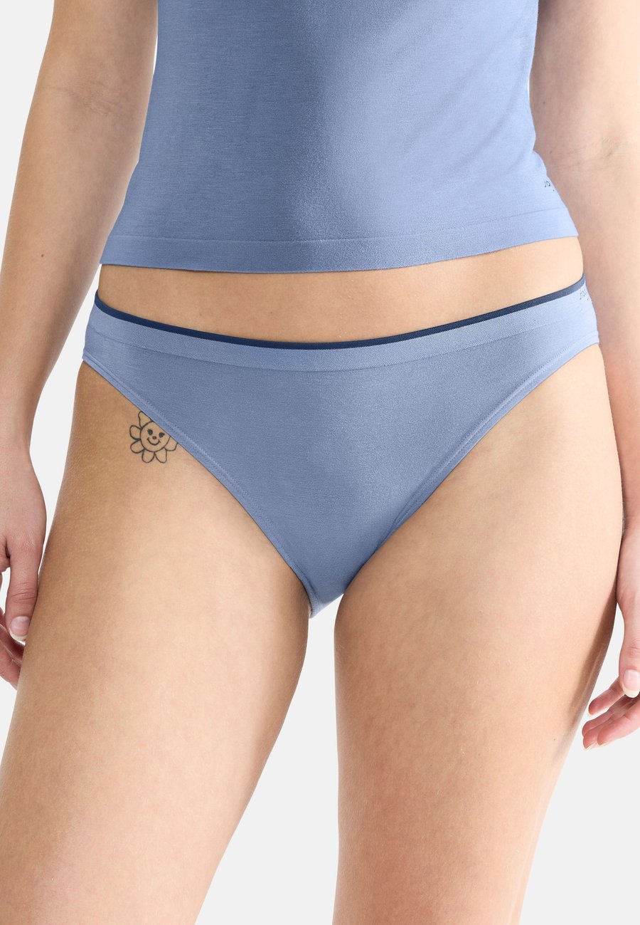 Низ бикини Sloggi 2ER PACK, Blue Shadow/Blue
Низ бикини Sloggi 2ER PACK, Blue Shadow/Blue