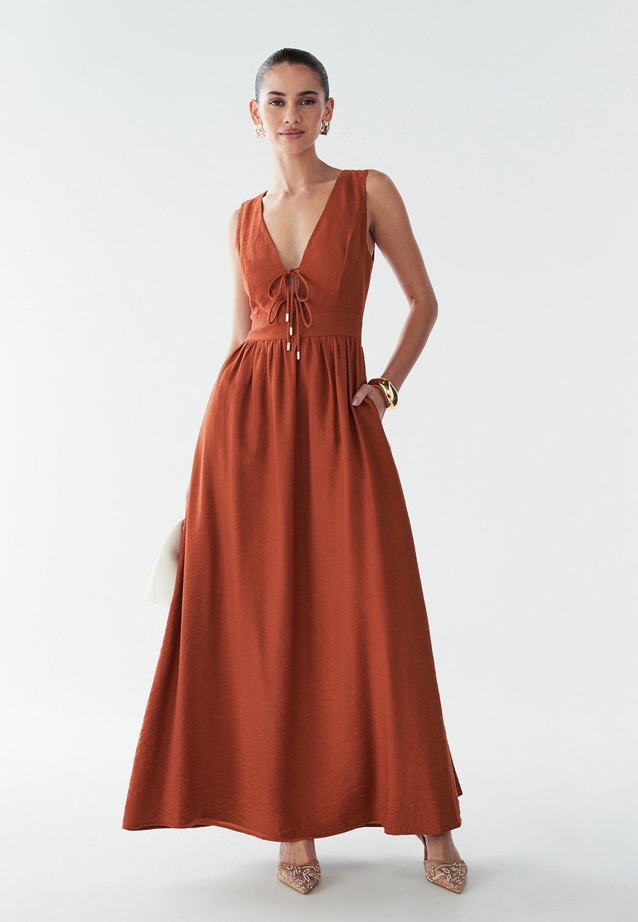 Платье BWLDR AMBER, Copper
Платье BWLDR AMBER, Copper