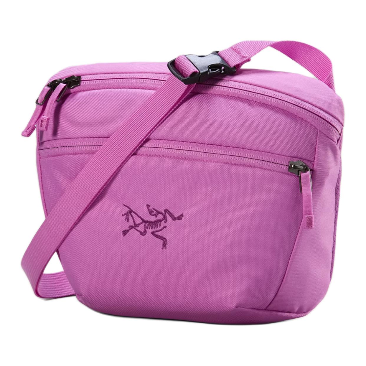 Arcteryx Мантис 2.5L наплечная сумка через плечо наружная полиэстер окрашенная горное сияние женская, Dyed Mountain Glow
Arcteryx Мантис 2.5L наплечная сумка через плечо наружная полиэстер окрашенная горное сияние женская, Dyed Mountain Glow