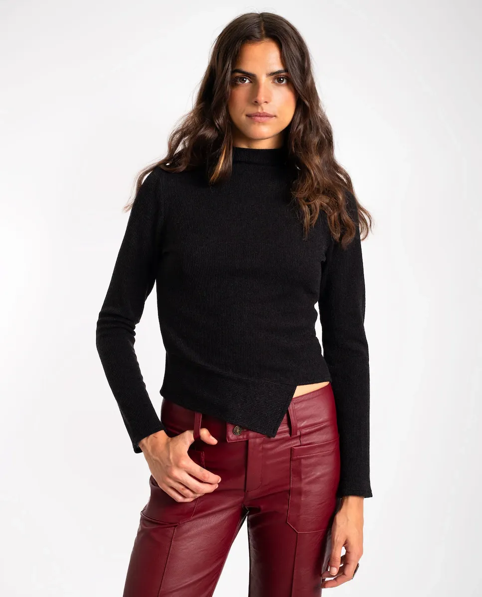 Женский топ с длинным рукавом и высоким воротником The-Are, черный
Женский топ с длинным рукавом и высоким воротником The-Are, черный