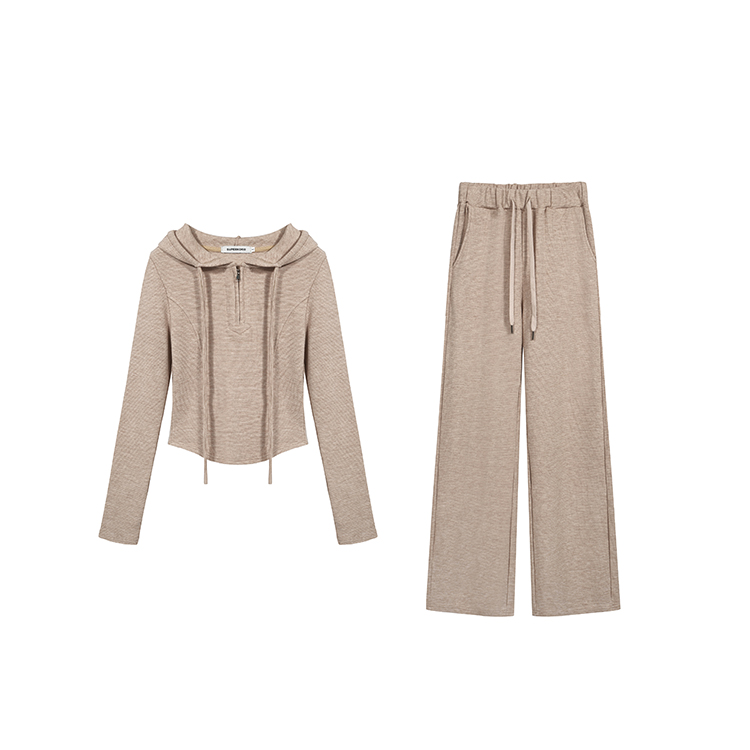 Худи Casual Suits для женщин, средней длины MOMMANWA, хаки
Худи Casual Suits для женщин, средней длины MOMMANWA, хаки