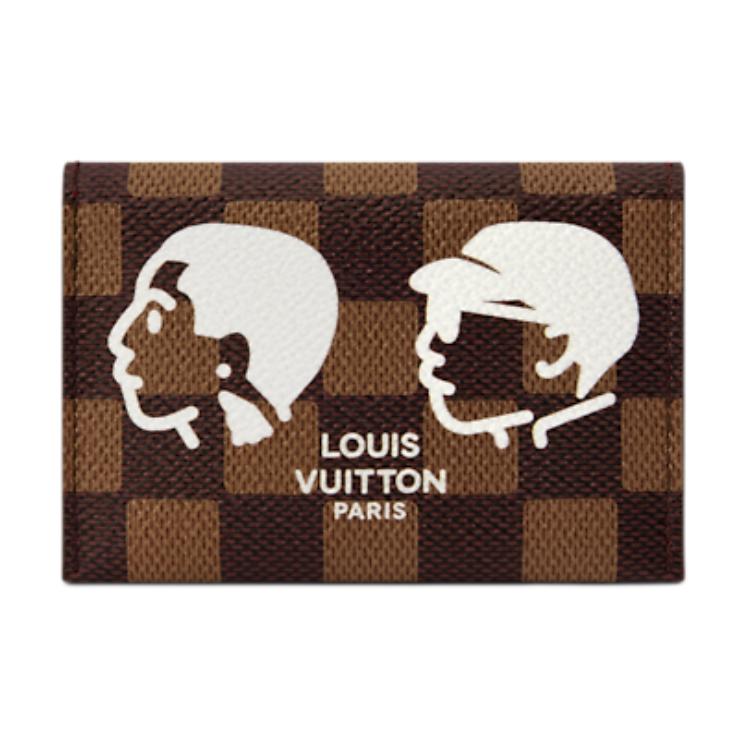 LOUIS VUITTON Картхолдер
LOUIS VUITTON Картхолдер