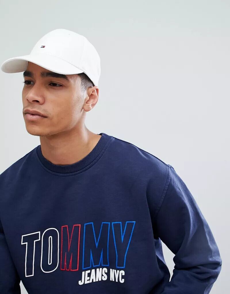 Классическая бейсболка с белым флагом Tommy Hilfiger
Классическая бейсболка с белым флагом Tommy Hilfiger