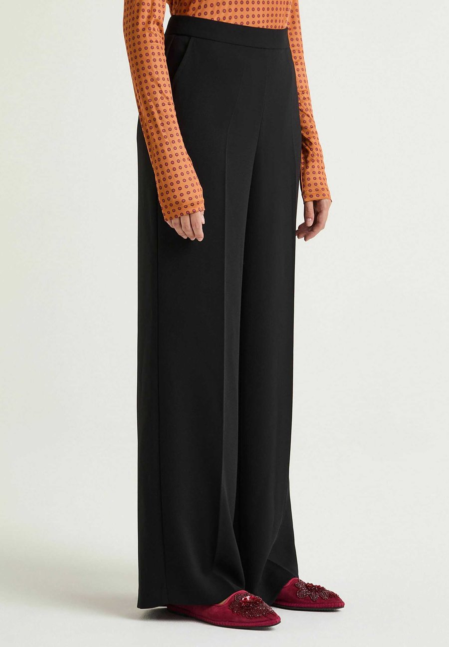 Брюки Maliparmi SABLÈ, Black
Брюки Maliparmi SABLÈ, Black