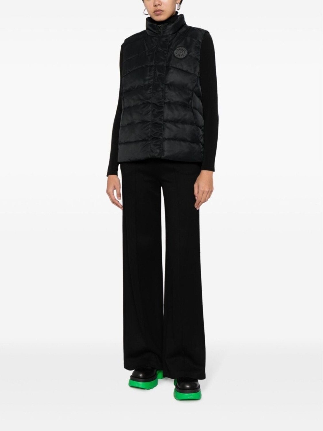 Canada Goose дутый жилет Freestyle с нашивкой-логотипом, черный
Canada Goose дутый жилет Freestyle с нашивкой-логотипом, черный