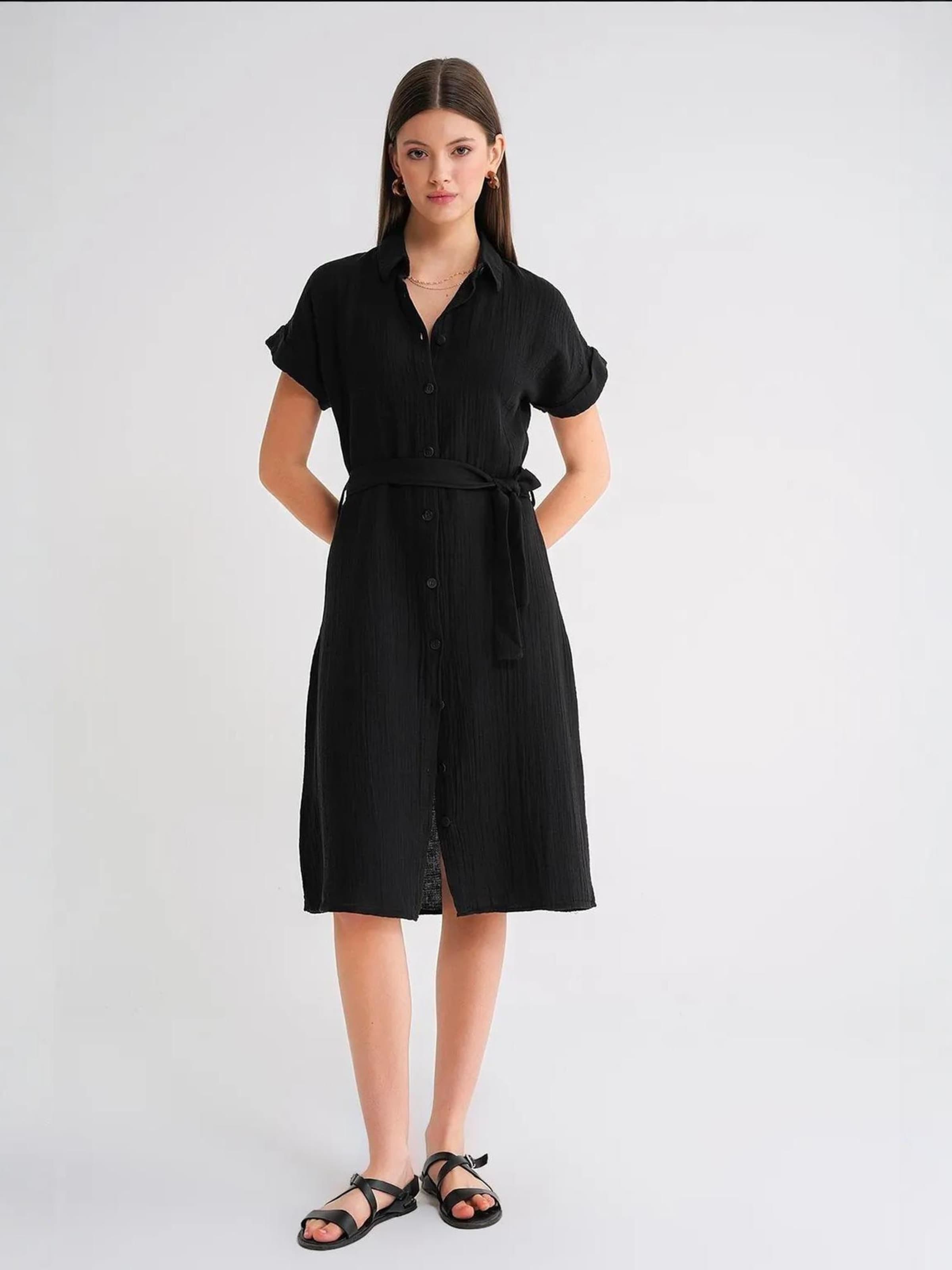 MixRay Платье-рубашка в черном цвете
MixRay Платье-рубашка в черном цвете