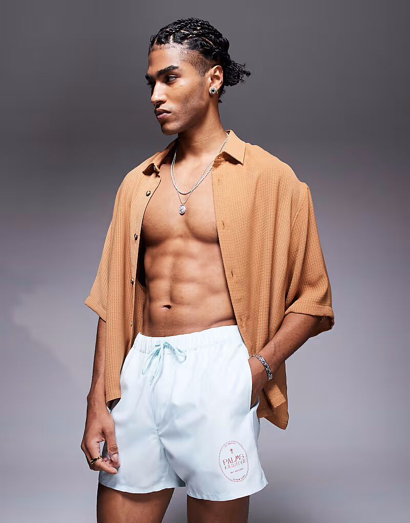 Короткие шорты для плавания ASOS DESIGN в сине-белую полоску
Короткие шорты для плавания ASOS DESIGN в сине-белую полоску