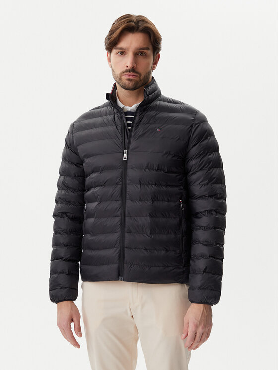 Переходная куртка стандартного кроя Core Packable MW0MW39990 Tommy Hilfiger, черный
Переходная куртка стандартного кроя Core Packable MW0MW39990 Tommy Hilfiger, черный