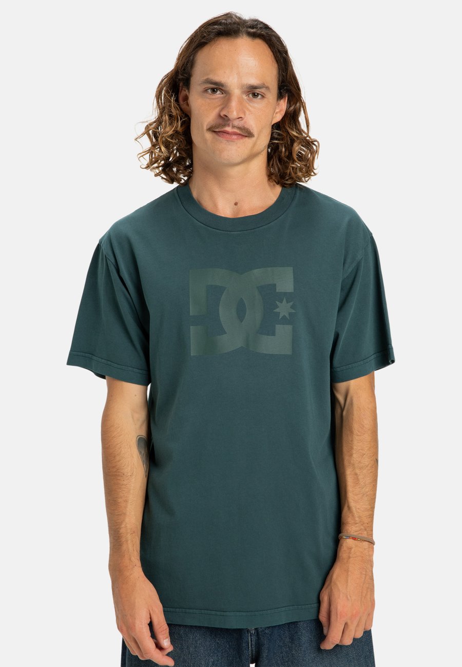 Футболка DC Shoes STAR PIGMENT DYE, Gtp Ponderosa Pine/Green, Зеленый, Футболка DC Shoes STAR PIGMENT DYE, Gtp Ponderosa Pine/Green
Футболка DC Shoes STAR PIGMENT DYE, Gtp Ponderosa Pine/Green, Зеленый, Футболка DC Shoes STAR PIGMENT DYE, Gtp Ponderosa Pine/Green
