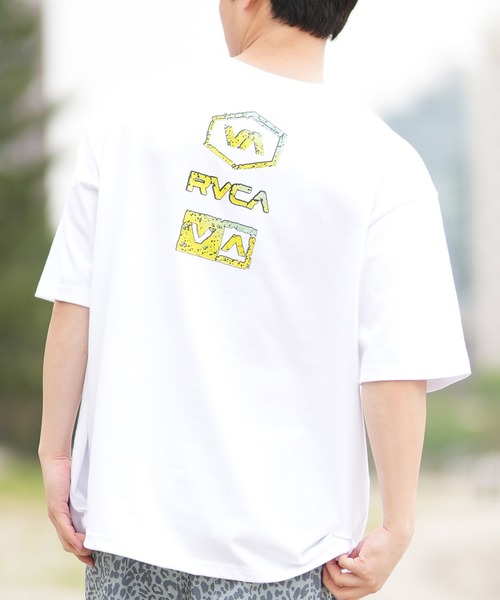 Футболка с коротким рукавом, оверсайз, с логотипом RVCA, белая
Футболка с коротким рукавом, оверсайз, с логотипом RVCA, белая