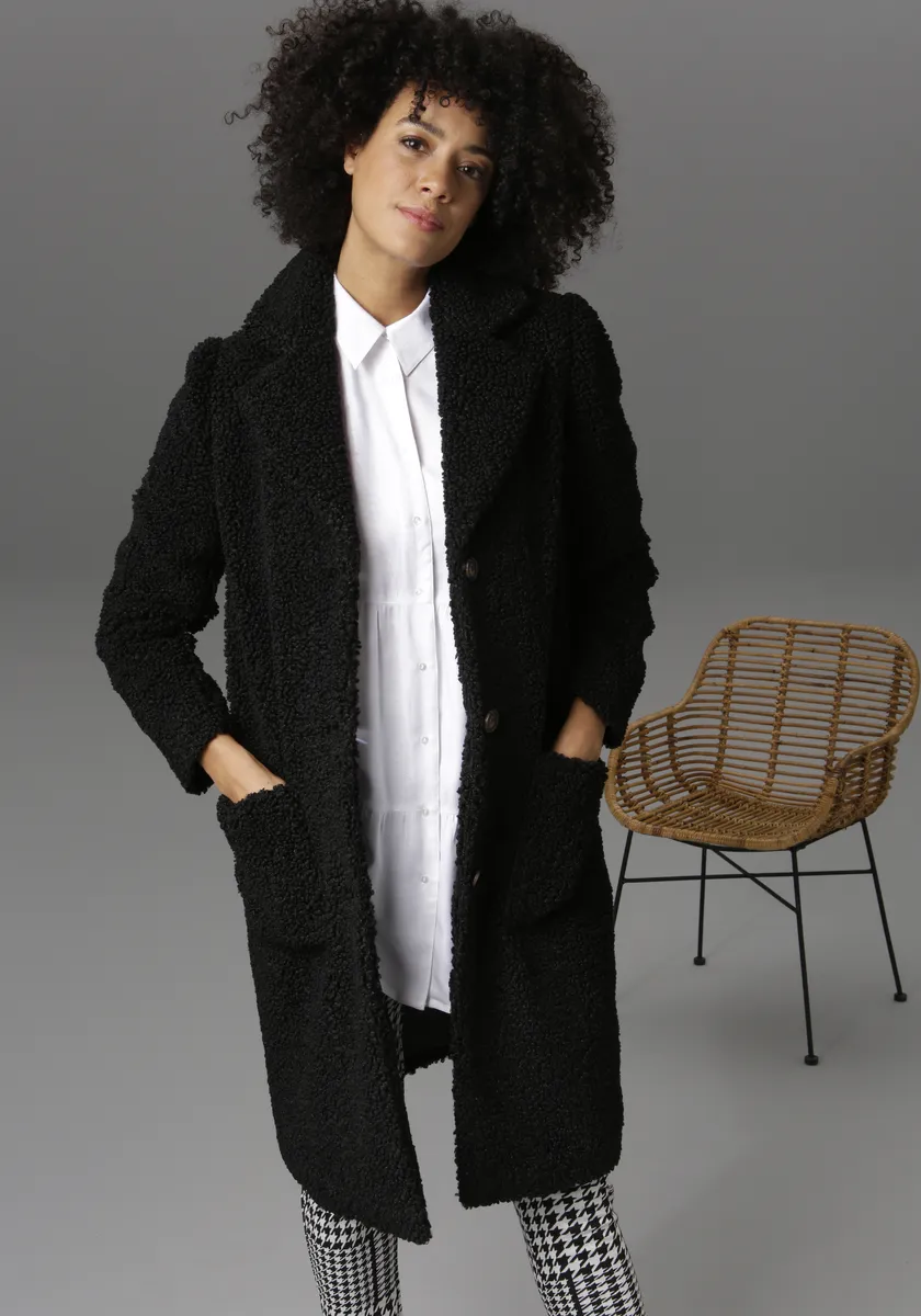 Мягкое короткое пальто Aniston CASUAL в стиле CASUAL, черный
Мягкое короткое пальто Aniston CASUAL в стиле CASUAL, черный