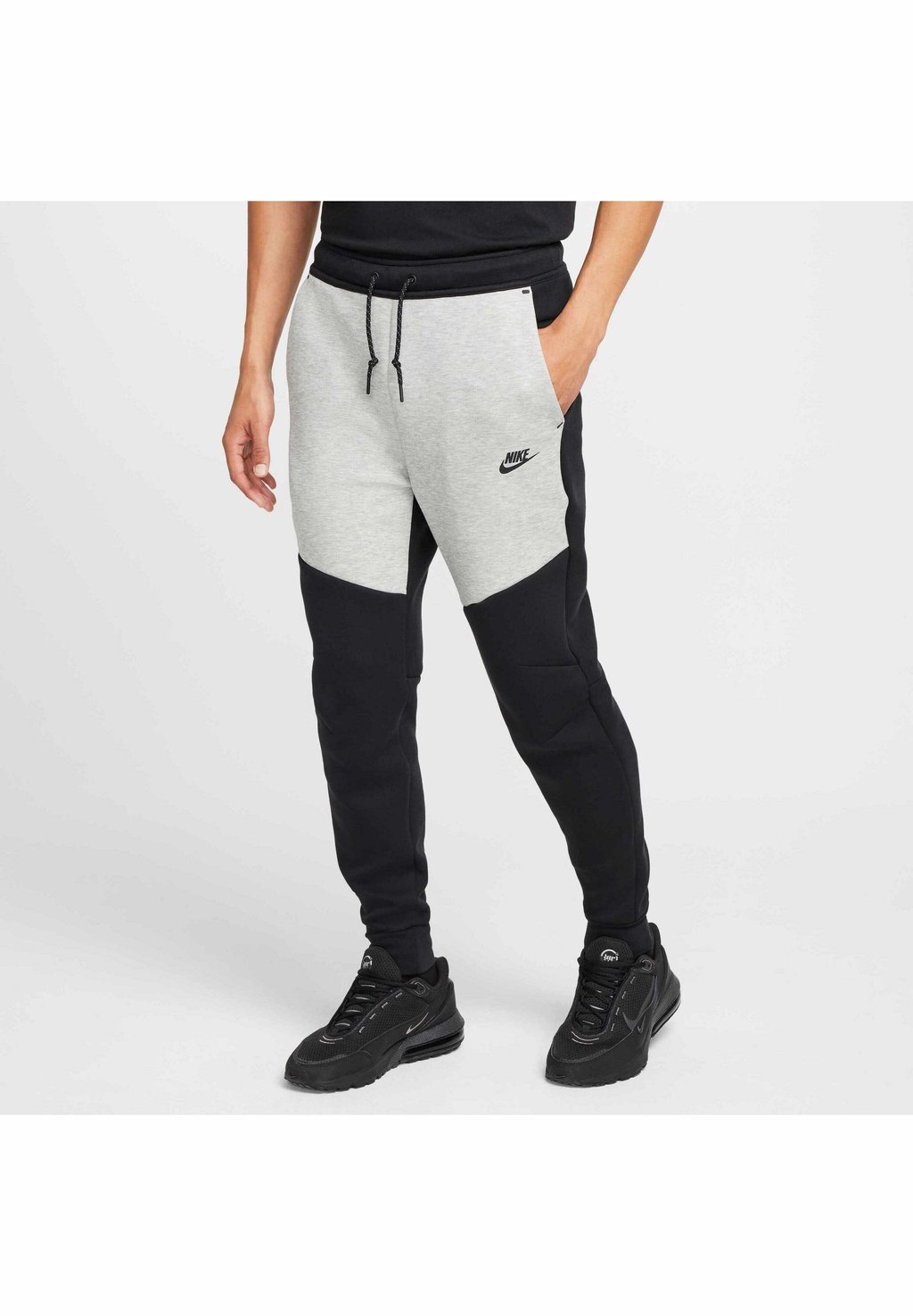 Спортивные брюки Nike Sportswear, черный
Спортивные брюки Nike Sportswear, черный