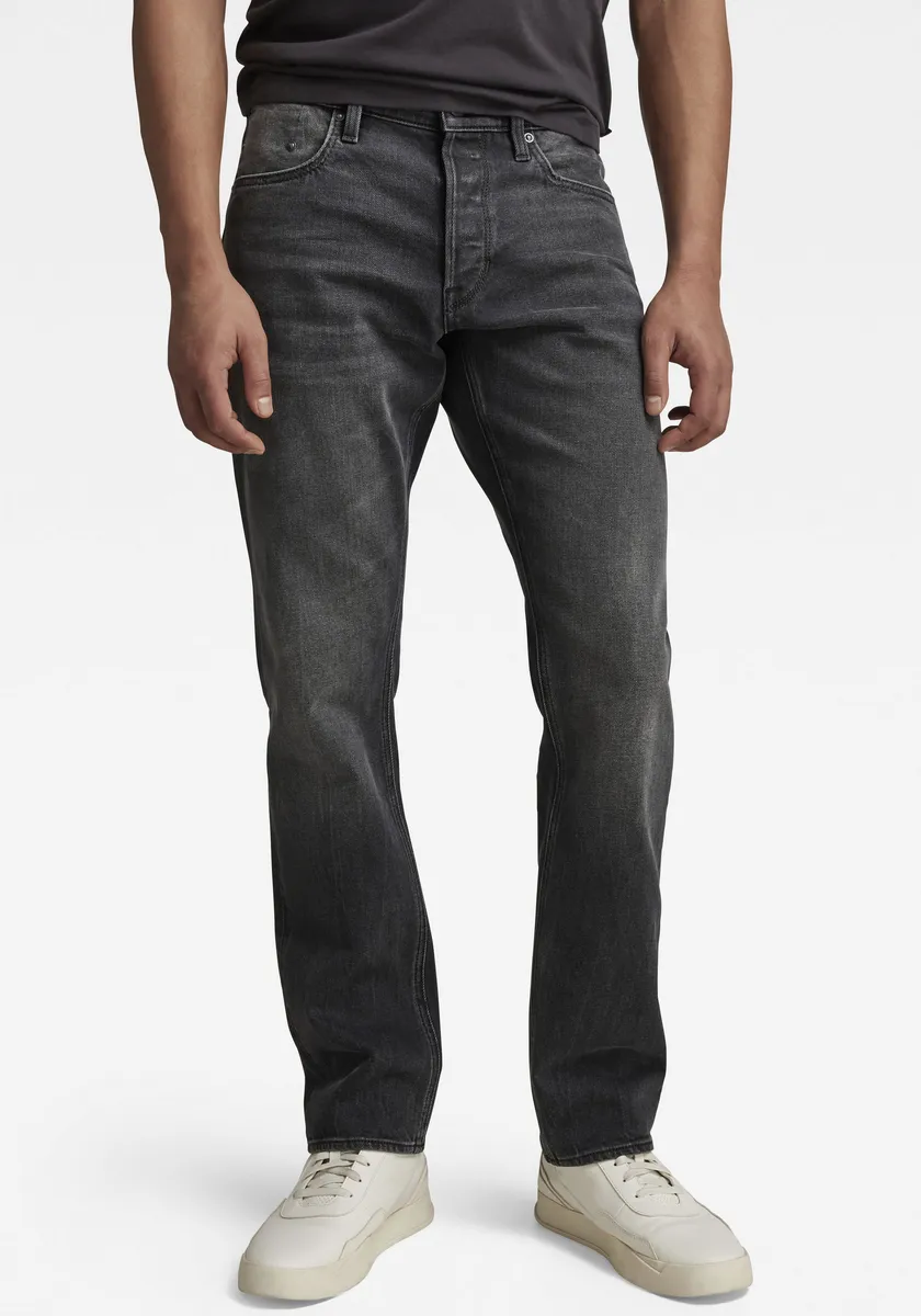 Прямые джинсы G-Star RAW "Mosa Straight", со светлыми швами, цвет Worn Black
Прямые джинсы G-Star RAW "Mosa Straight", со светлыми швами, цвет Worn Black