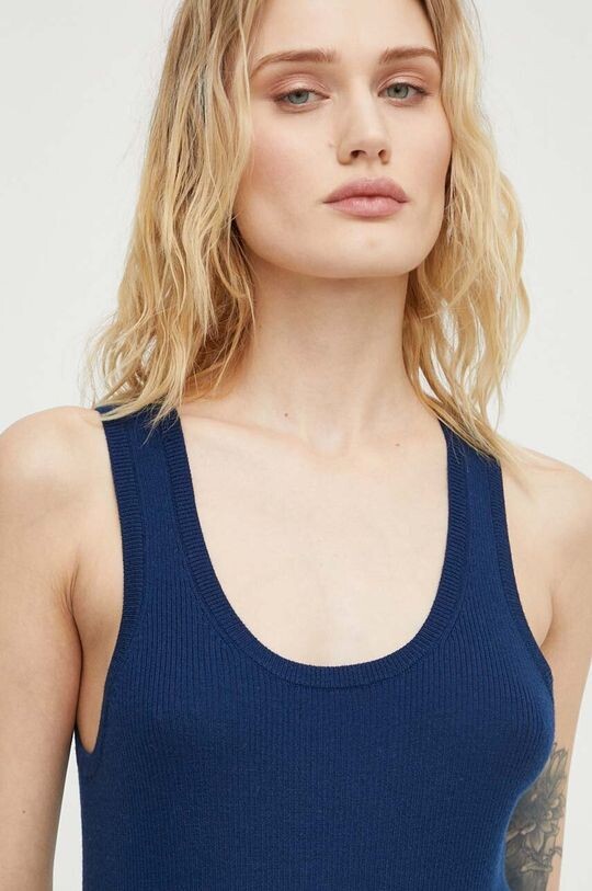 Шерстяной топ Lovechild, темно-синий
Шерстяной топ Lovechild, темно-синий