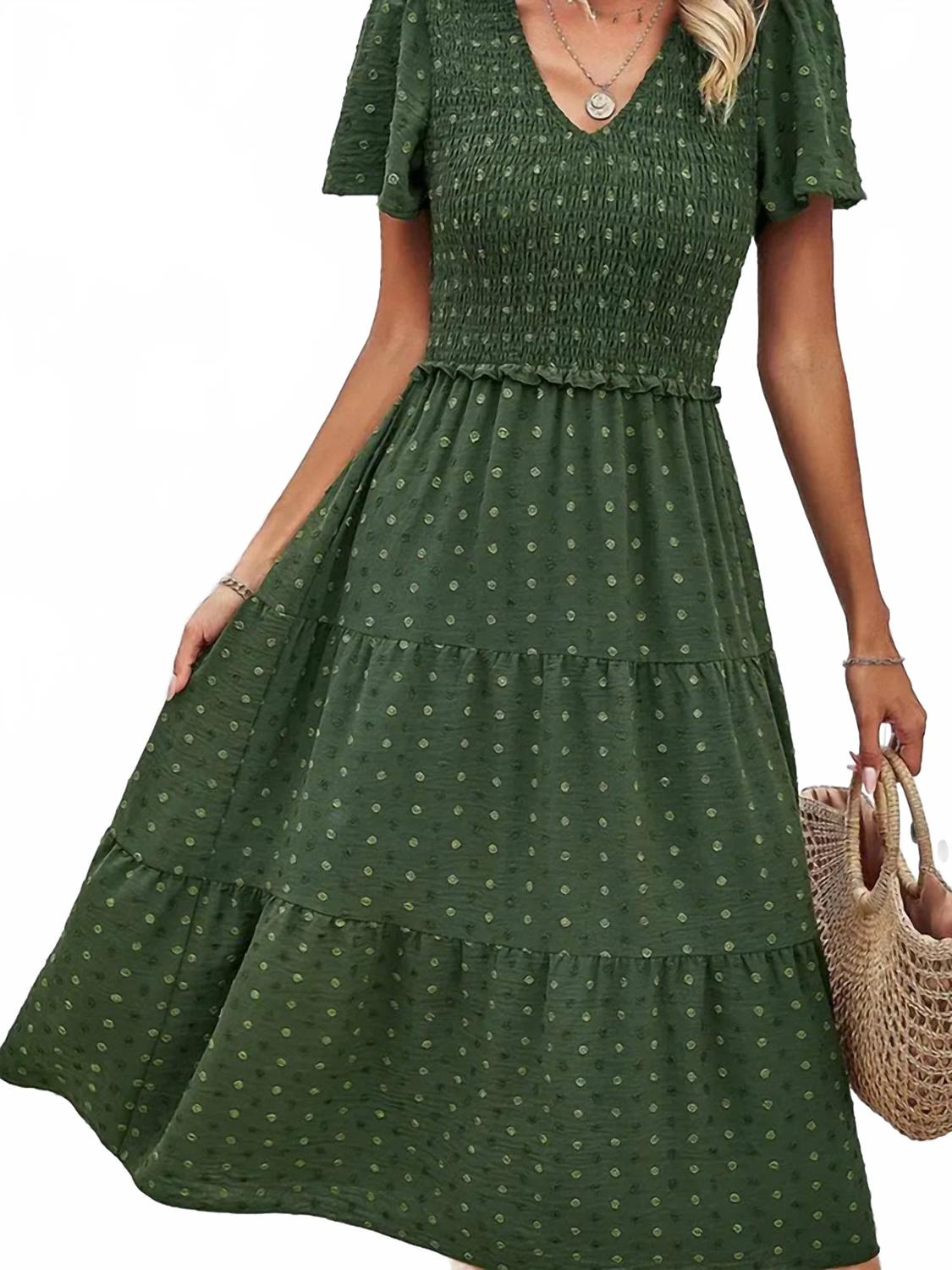 Повседневное платье с V-образным вырезом и короткими рукавами цвета хаки Lily Clothing
Повседневное платье с V-образным вырезом и короткими рукавами цвета хаки Lily Clothing