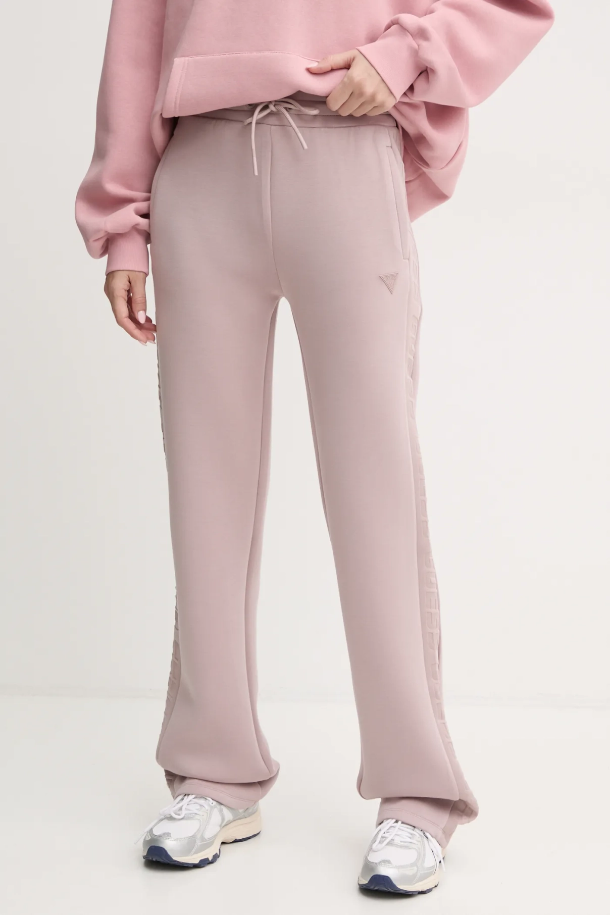 Спортивные штаны Guess, розовый
Спортивные штаны Guess, розовый