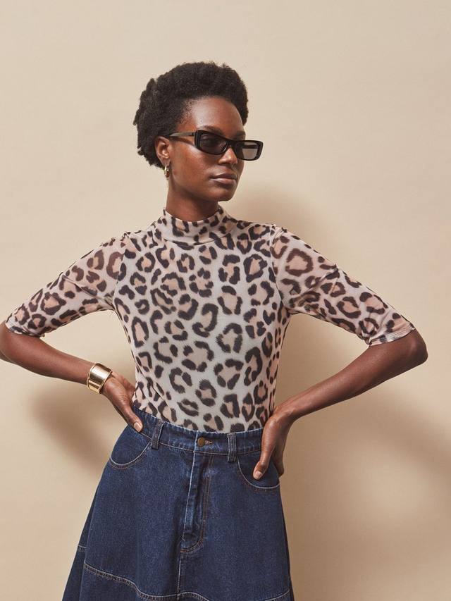 Леопардовый принт водолазка с сетчатыми вставками Ro&Zo
Леопардовый принт водолазка с сетчатыми вставками Ro&Zo