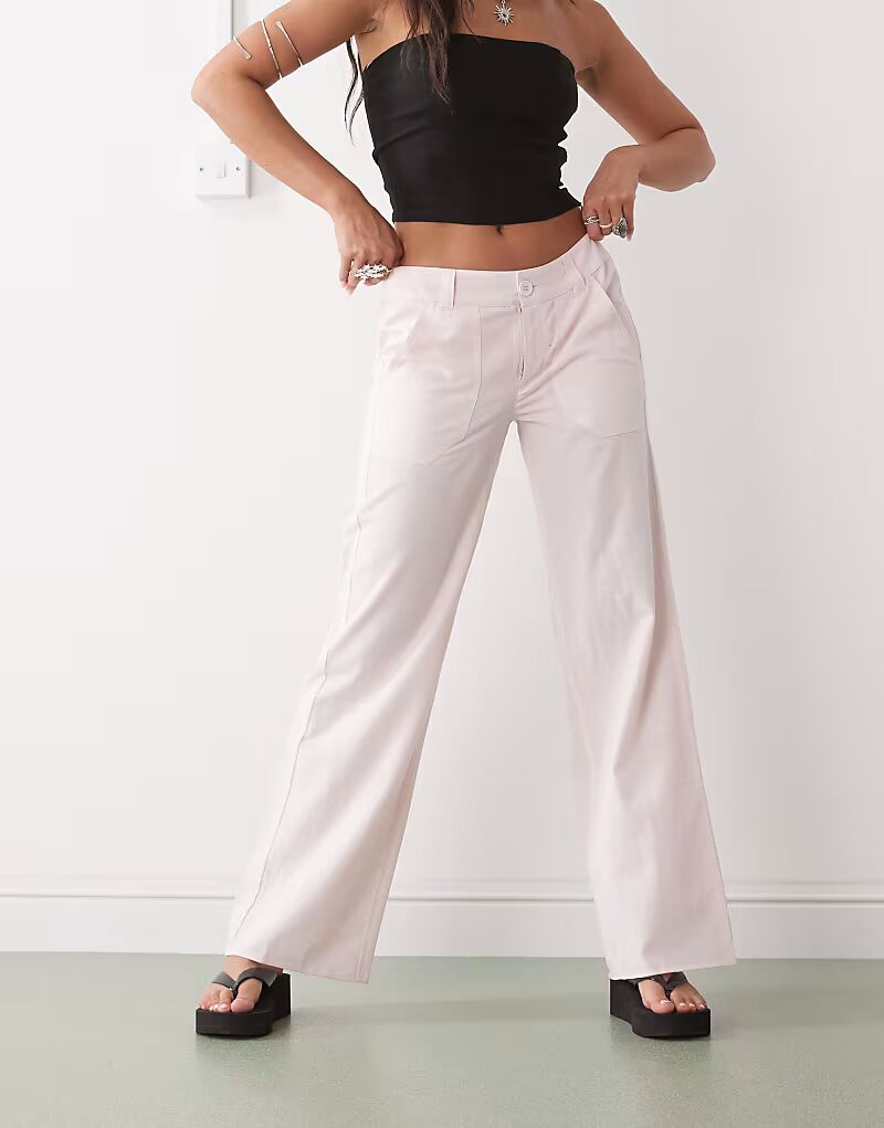 COLLUSION Свободные брюки в стиле 90-х с низкой посадкой и льном розового цвета - LPINK
COLLUSION Свободные брюки в стиле 90-х с низкой посадкой и льном розового цвета - LPINK