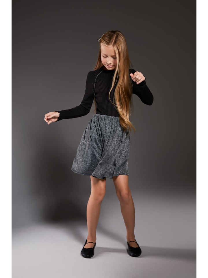 Coccodrillo Черное платье
Coccodrillo Черное платье