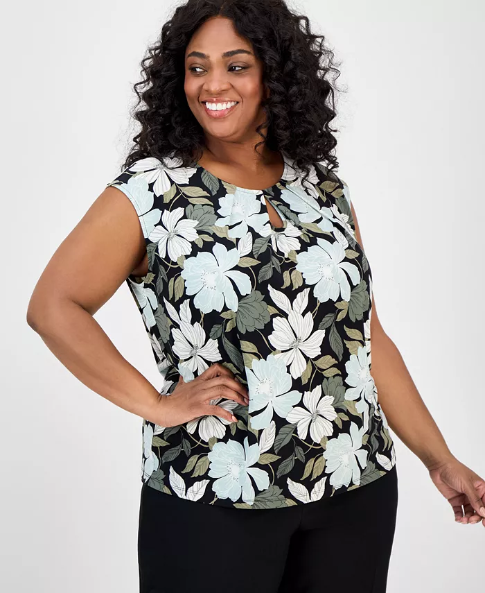 Топ размера плюс с цветочным принтом и вырезом-замочной скважиной Kasper, зеленый
Топ размера плюс с цветочным принтом и вырезом-замочной скважиной Kasper, зеленый