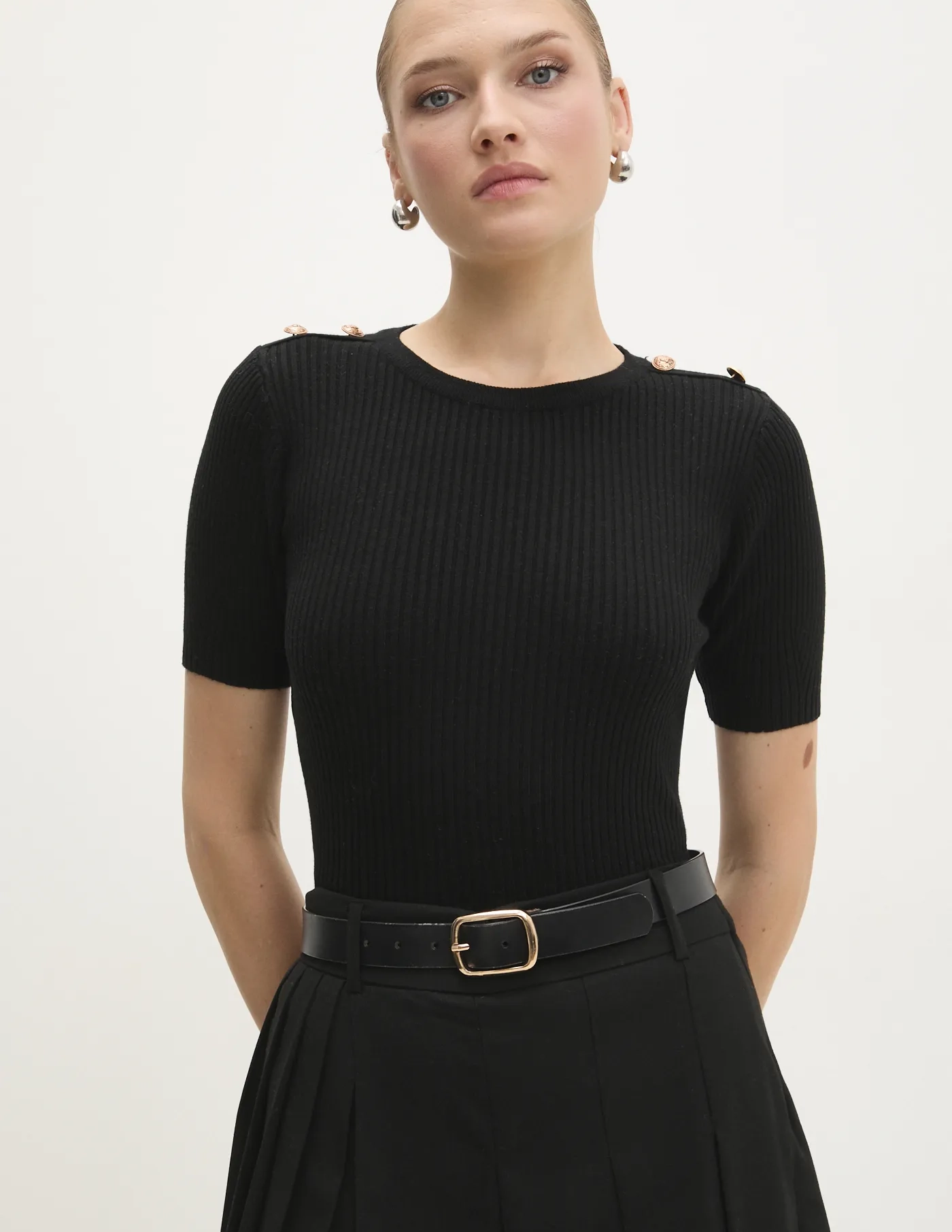 Свитер Answear Lab, черный
Свитер Answear Lab, черный