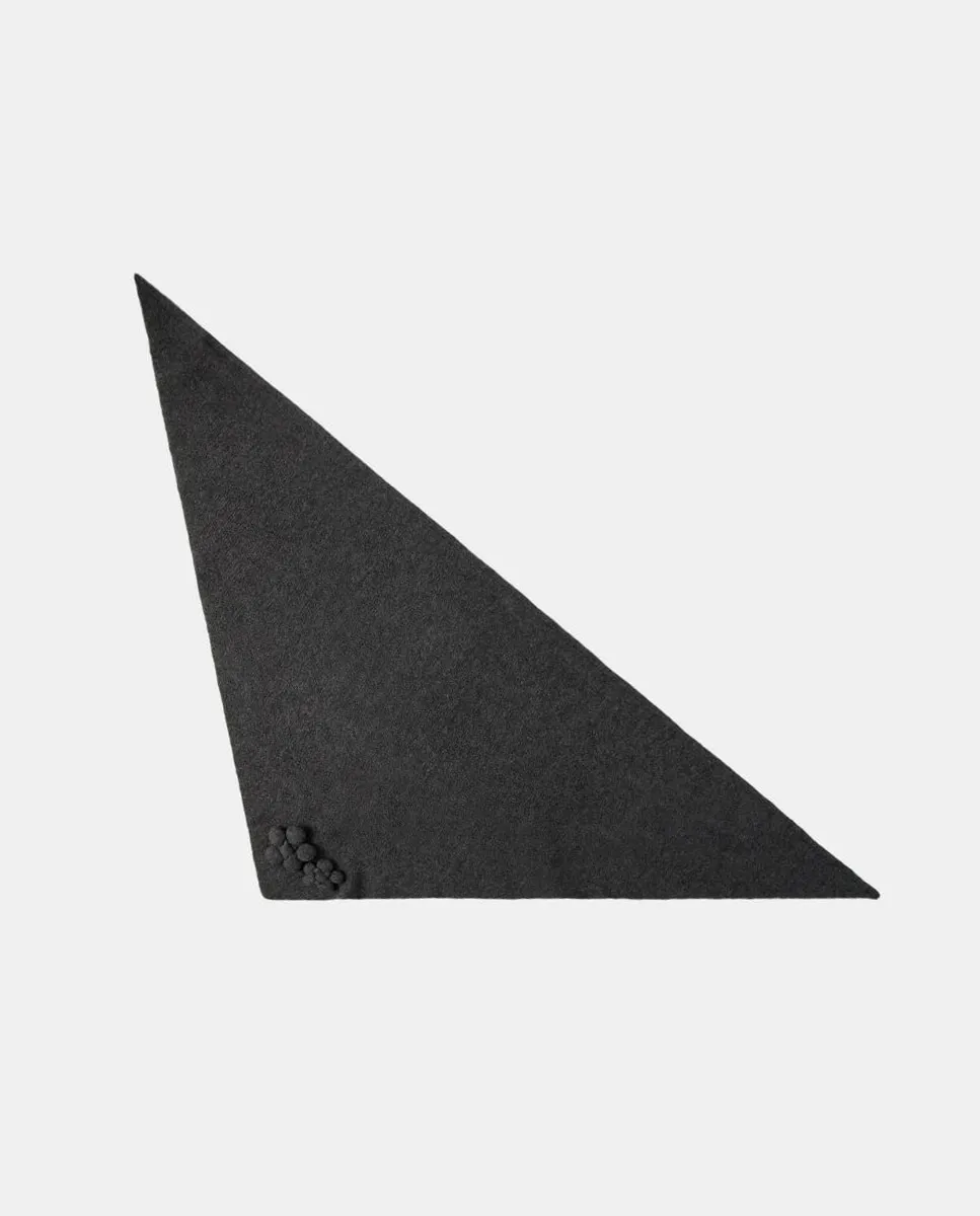 Стеганый шарф Daisy Tous, темно-серый
Стеганый шарф Daisy Tous, темно-серый