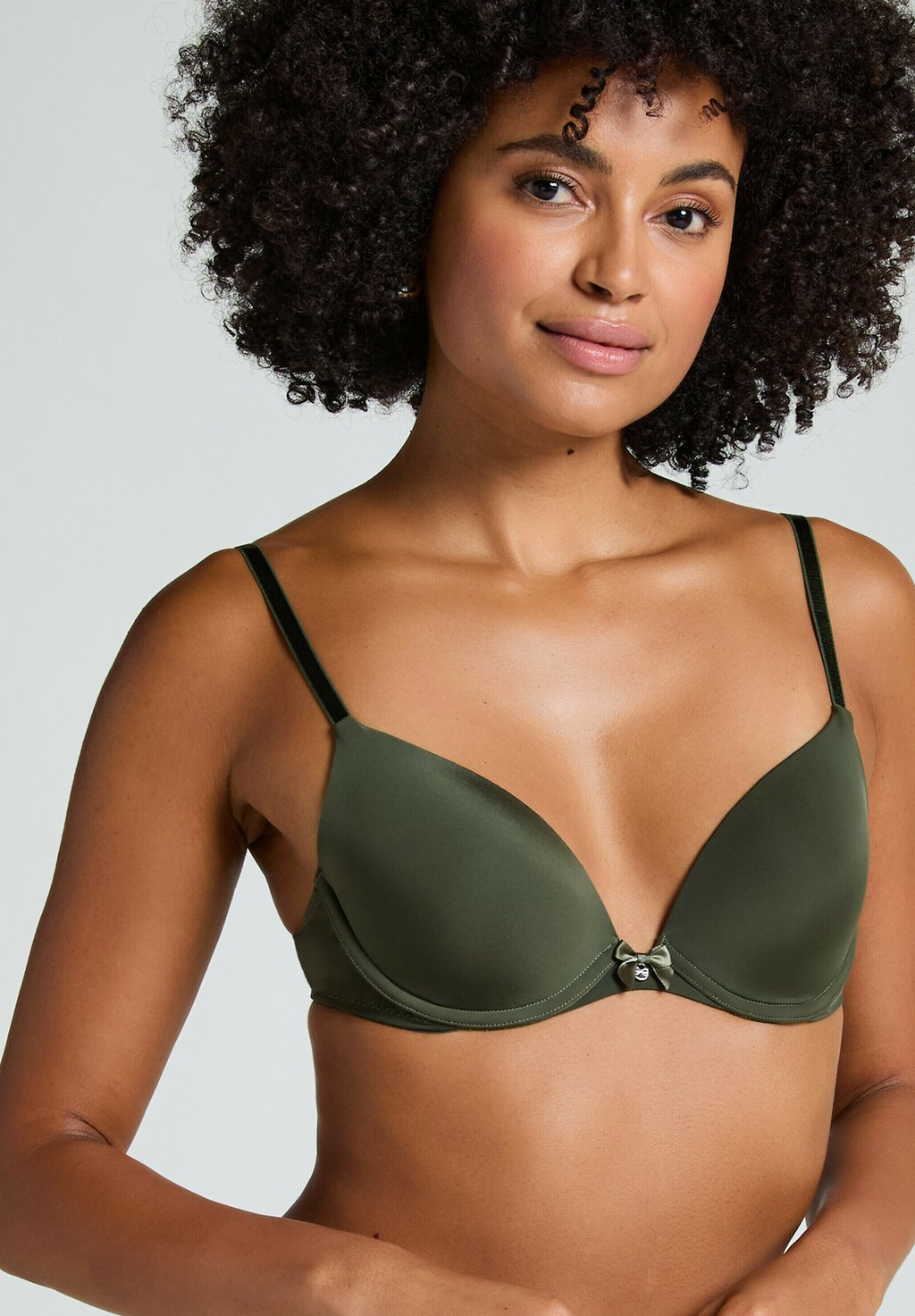 Бюстгальтер на косточках HUNKEMÖLLER PLUNGE PADDED UNDERWIRED BRA Hunkemöller, зеленый
Бюстгальтер на косточках HUNKEMÖLLER PLUNGE PADDED UNDERWIRED BRA Hunkemöller, зеленый