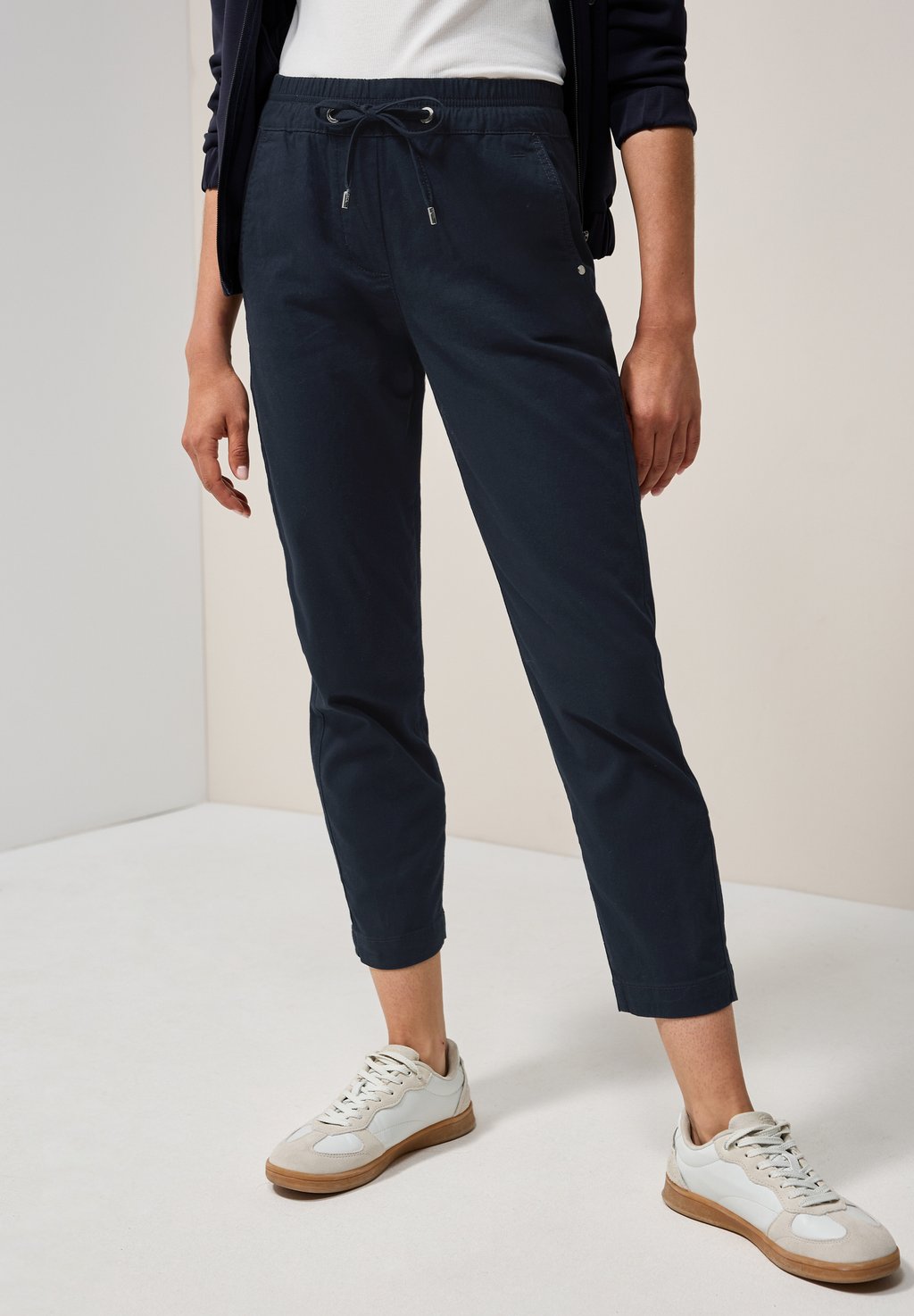 Брюки CASUAL FIT Cecil, темно-синий
Брюки CASUAL FIT Cecil, темно-синий