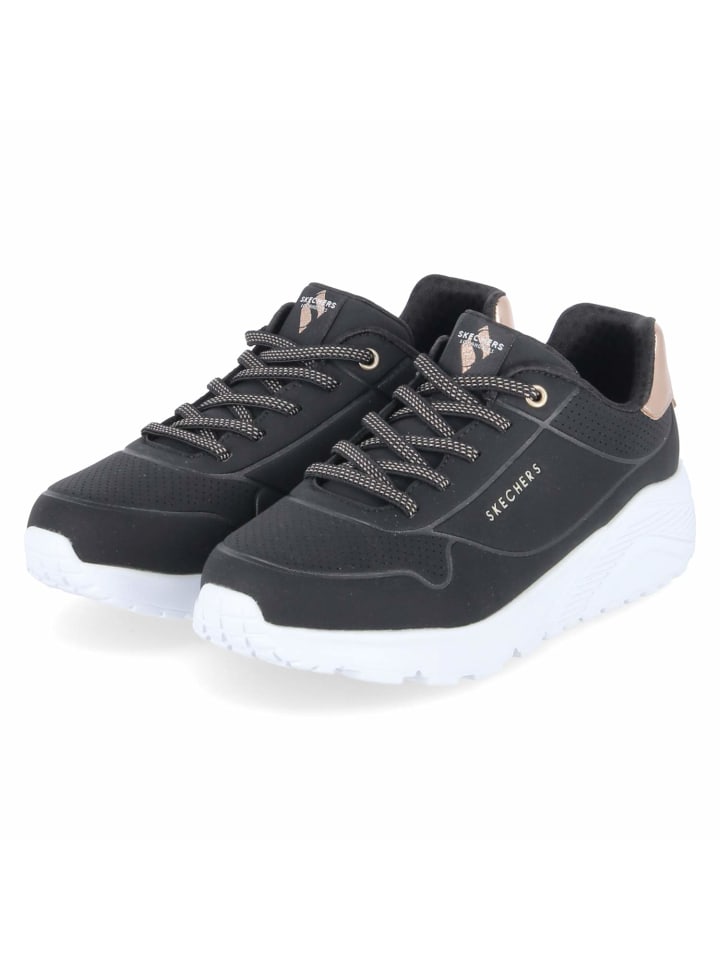 Skechers Черные кроссовки на шнуровке
Skechers Черные кроссовки на шнуровке