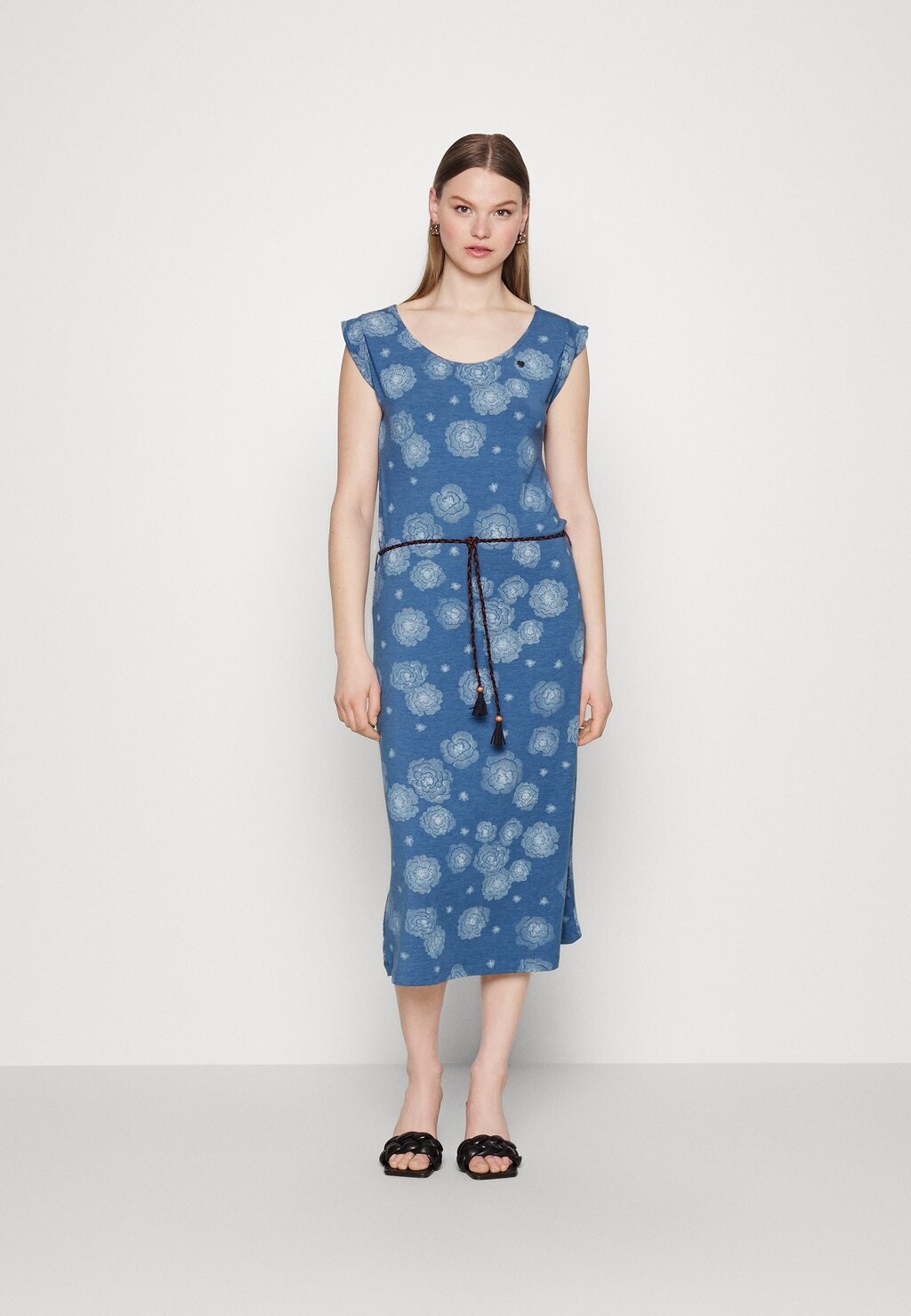 Платье из джерси цвета индиго Ragwear, синий
Платье из джерси цвета индиго Ragwear, синий