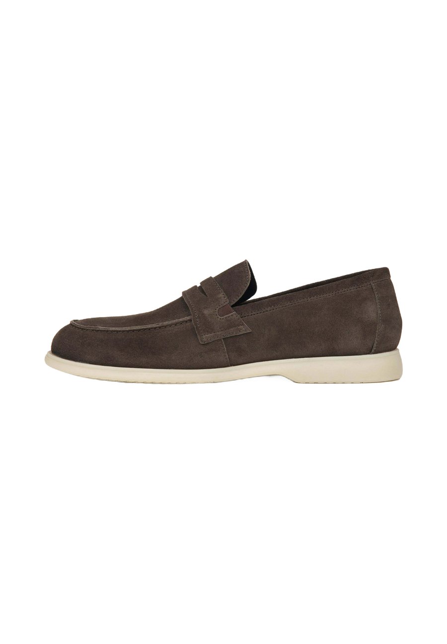 Лоферы ESTRO Slip-ons, Brown
Лоферы ESTRO Slip-ons, Brown