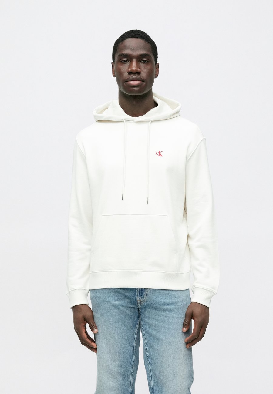Толстовка Calvin Klein Jeans MONOGRAM HOODIE, Tofu/Off-White, Белый, Толстовка Calvin Klein Jeans MONOGRAM HOODIE, Tofu/Off-White
Толстовка Calvin Klein Jeans MONOGRAM HOODIE, Tofu/Off-White, Белый, Толстовка Calvin Klein Jeans MONOGRAM HOODIE, Tofu/Off-White