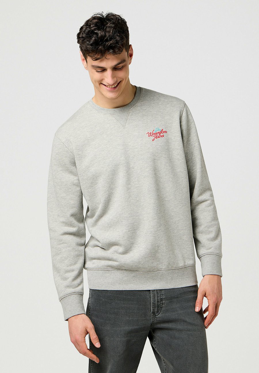 Толстовка Wrangler LONG SLEEVE SMALL GRAPHIC CREW, Mid Grey Mel/Grey, Серый, Толстовка Wrangler LONG SLEEVE SMALL GRAPHIC CREW, Mid Grey Mel/Grey
Толстовка Wrangler LONG SLEEVE SMALL GRAPHIC CREW, Mid Grey Mel/Grey, Серый, Толстовка Wrangler LONG SLEEVE SMALL GRAPHIC CREW, Mid Grey Mel/Grey