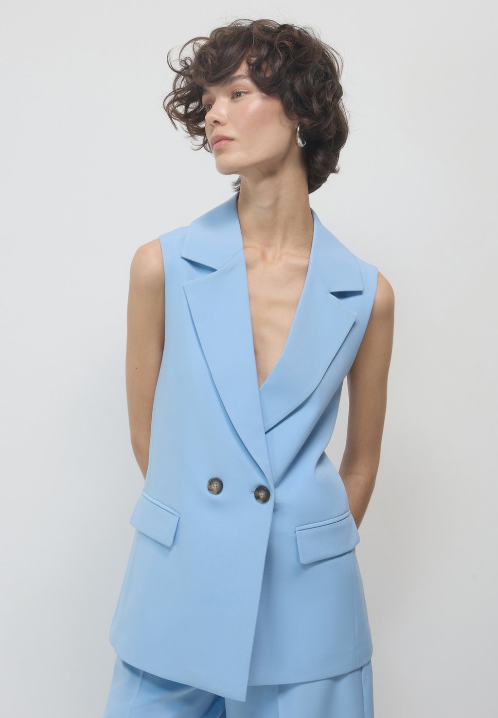 Жилет DOPPIOPETTO Calliope, синий
Жилет DOPPIOPETTO Calliope, синий