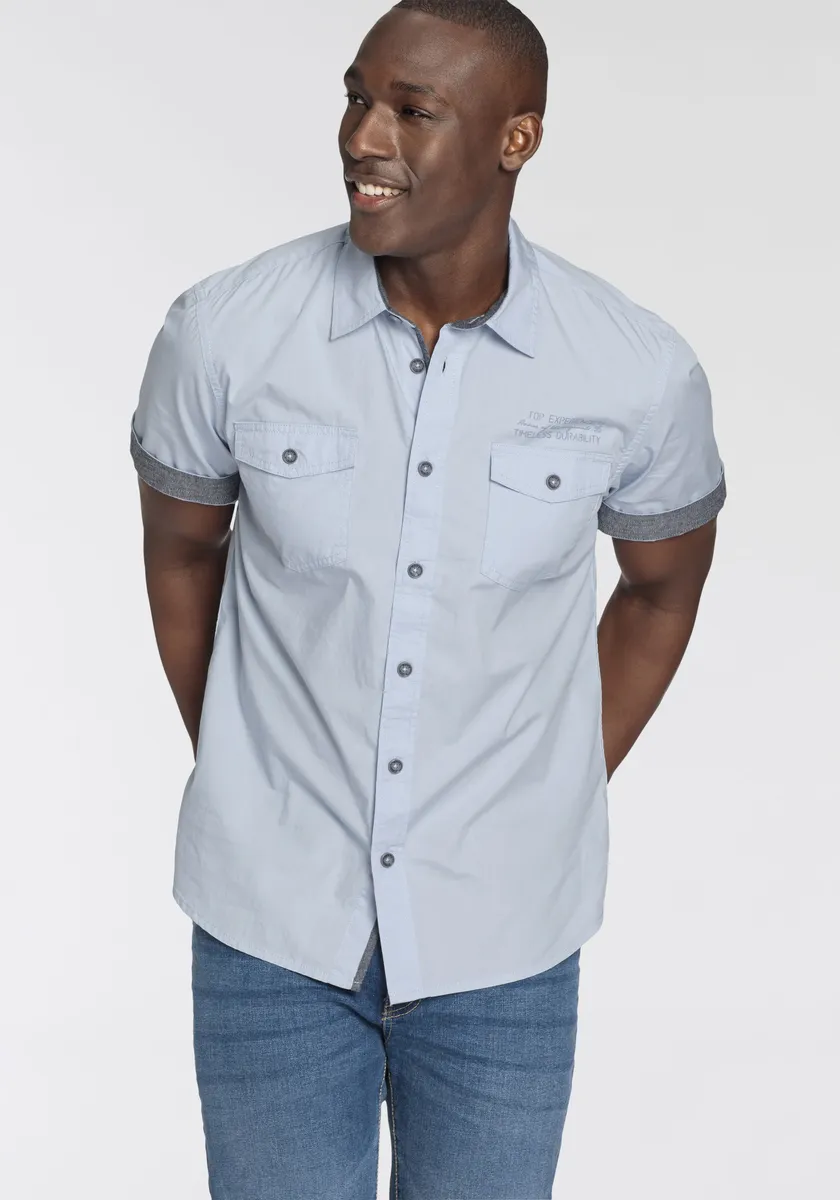 Рубашка Man's World с коротким рукавом и небольшим принтом на груди, голубой
Рубашка Man's World с коротким рукавом и небольшим принтом на груди, голубой