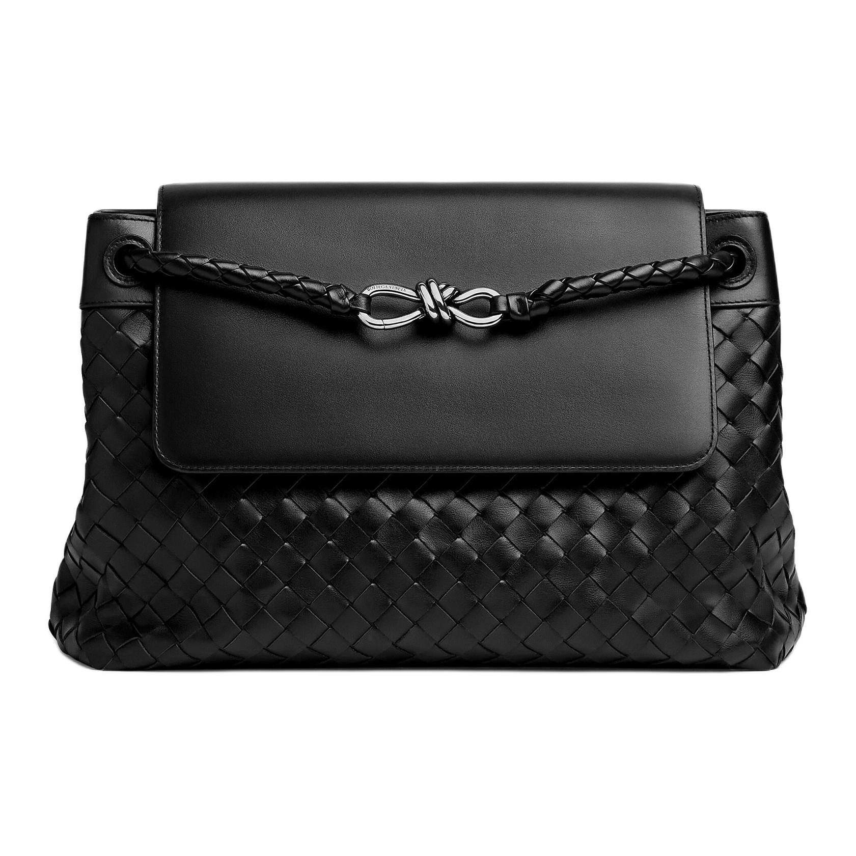 Bottega Veneta Andiamo Deerskin Shoulder Bag Women's Black
Bottega Veneta Andiamo Deerskin Shoulder Bag Women's Black