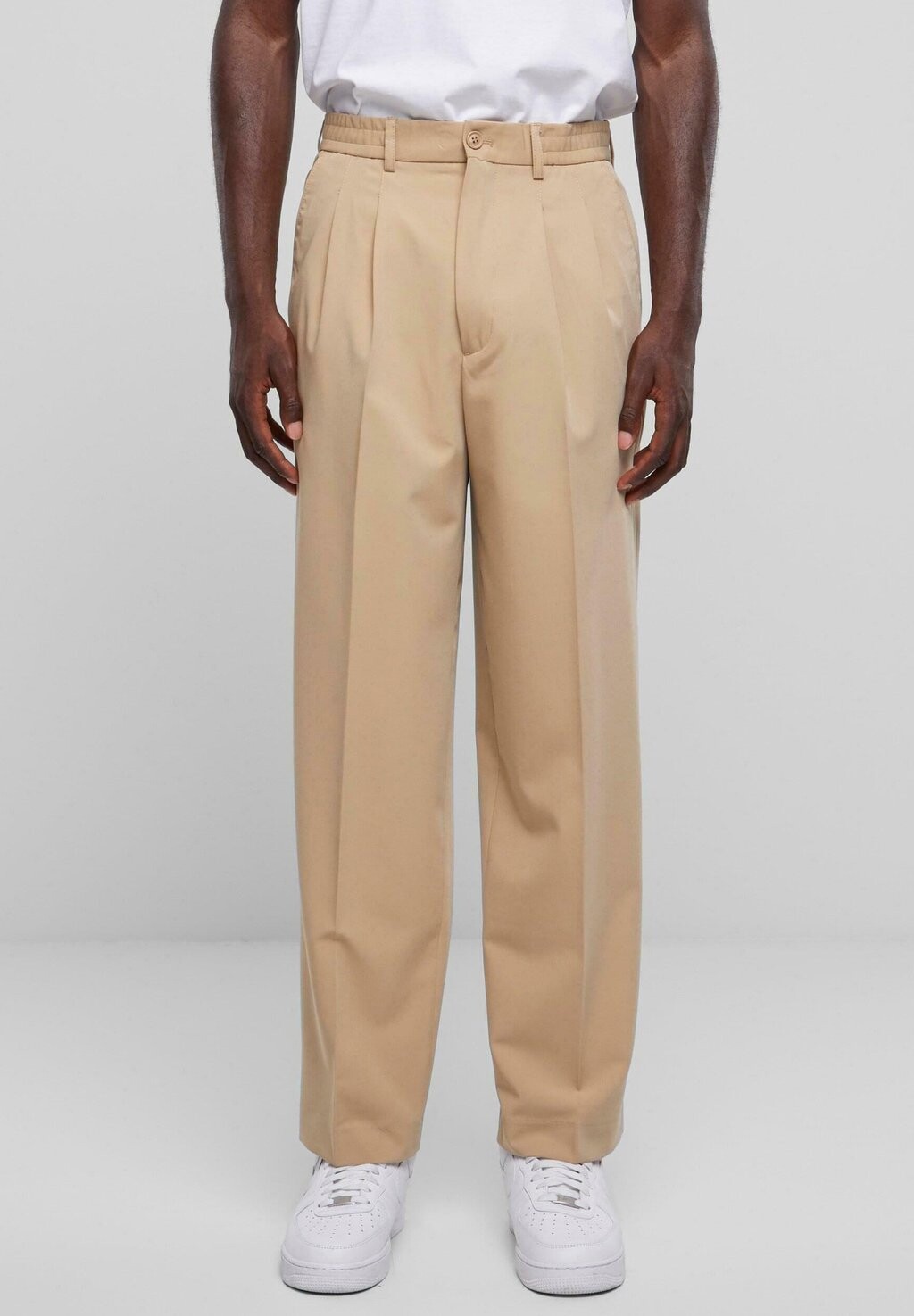 Чиносы Wide Fit Urban Classics, цвет warmsand
Чиносы Wide Fit Urban Classics, цвет warmsand