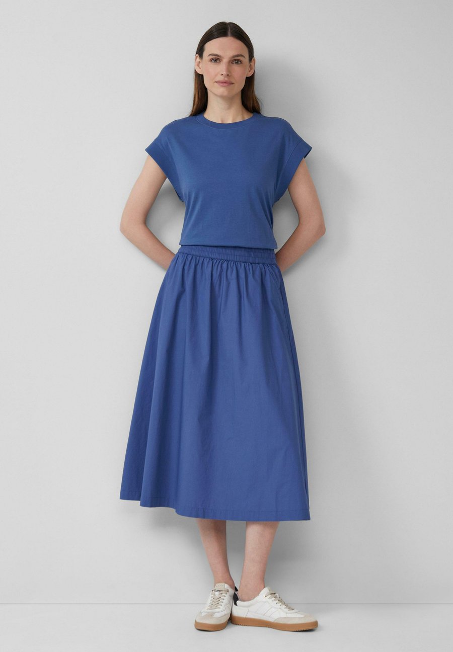 Юбка s.Oliver AUSGESTELLTER , Royalblau/Blue
Юбка s.Oliver AUSGESTELLTER , Royalblau/Blue