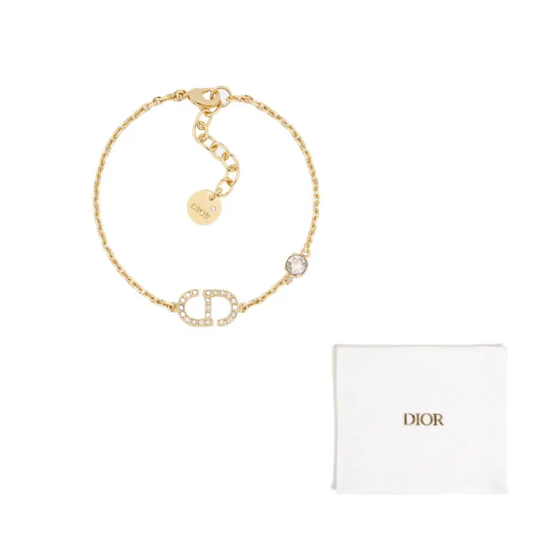 DIOR Золотой металлический браслет для женщин
DIOR Золотой металлический браслет для женщин