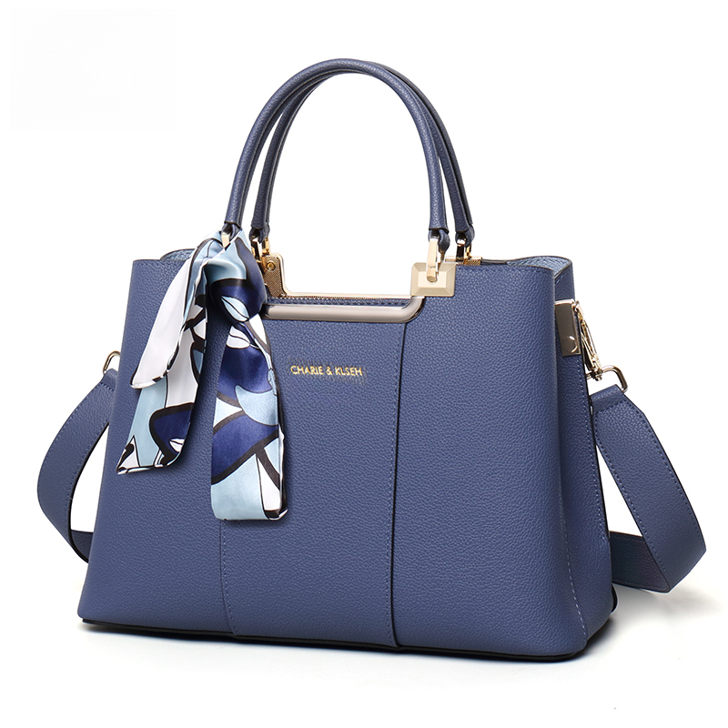 PAYOT Сумка из искусственной кожи микрофибра, Dark Blue
PAYOT Сумка из искусственной кожи микрофибра, Dark Blue