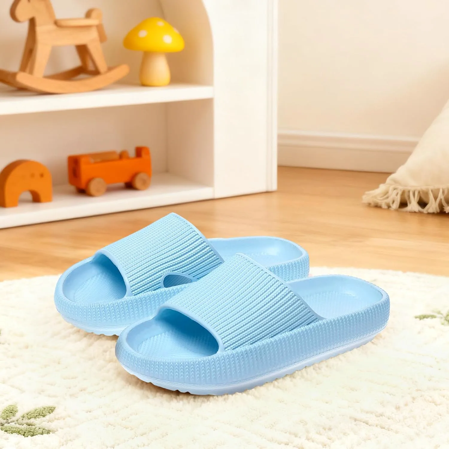 Детские шлепанцы Rosyclo с облачной подушкой, нескользящей подошвой, синие
Детские шлепанцы Rosyclo с облачной подушкой, нескользящей подошвой, синие